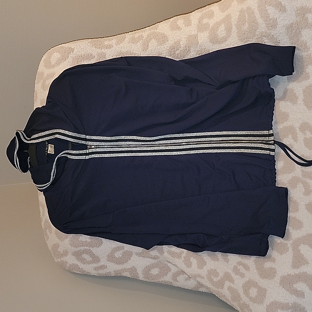 Women's size XL Venus angel wings hoodie